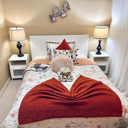 Scorpio House Langley Room B Zewnętrze zdjęcie
